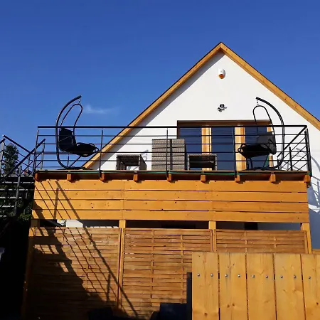 公寓 Velencesun Medences Apartman Haz *