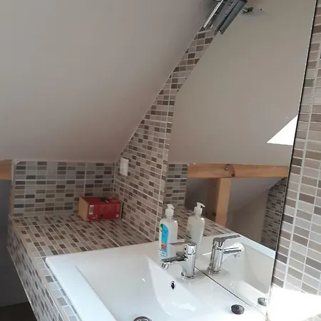 公寓 Velencesun Medences Apartman Haz